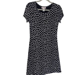 Esse Dress Womens Small Black White Daisies Textured Flared Short Sleeve Vintage